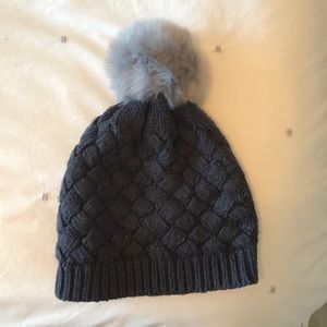 Pompom hat